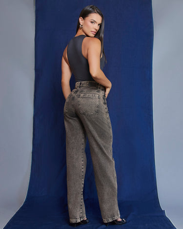 JEAN MUJER BAGGY TIRO ALTO COLOR NEGRO SILUETA SEMIAJUSTADA
