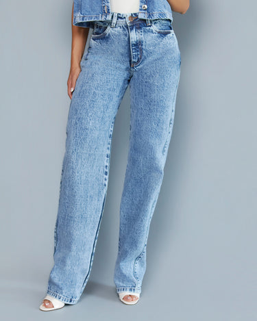 JEANS MUJER BAGGY TIRO ALTO COLOR AZUL MEDIO SILUETA AMPLIA