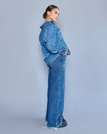 JEAN MUJER WIDE LEG TIRO ALTO COLOR AZUL MEDIO SILUETA AMPLIA