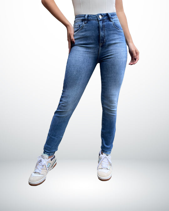 JEAN DAMA SKINNY TIRO ALTO REF. 17307