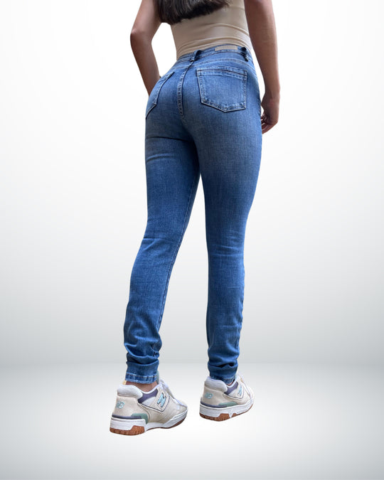 JEAN DAMA SKINNY TIRO ALTO REF. 17307