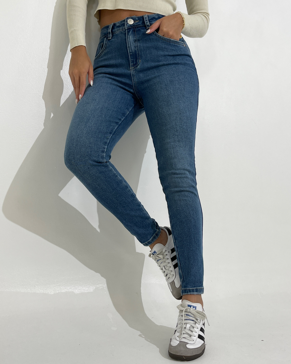 JEAN DAMA SKINNY TIRO ALTO REF. 17438