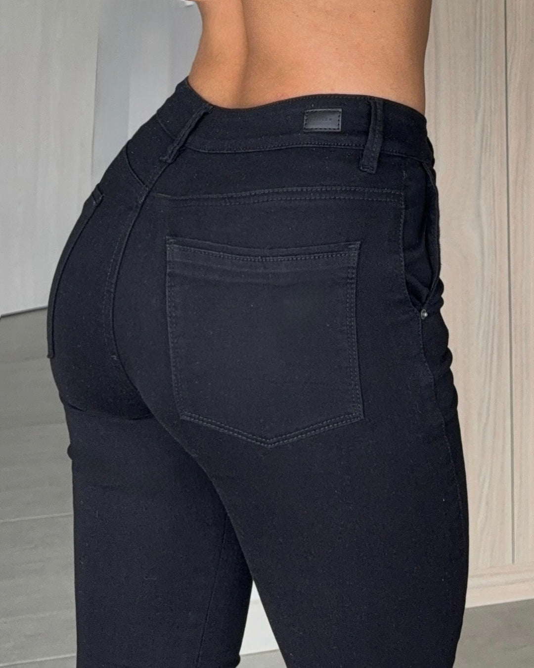 JEAN DAMA SKINNY TIRO ALTO REF. 17510