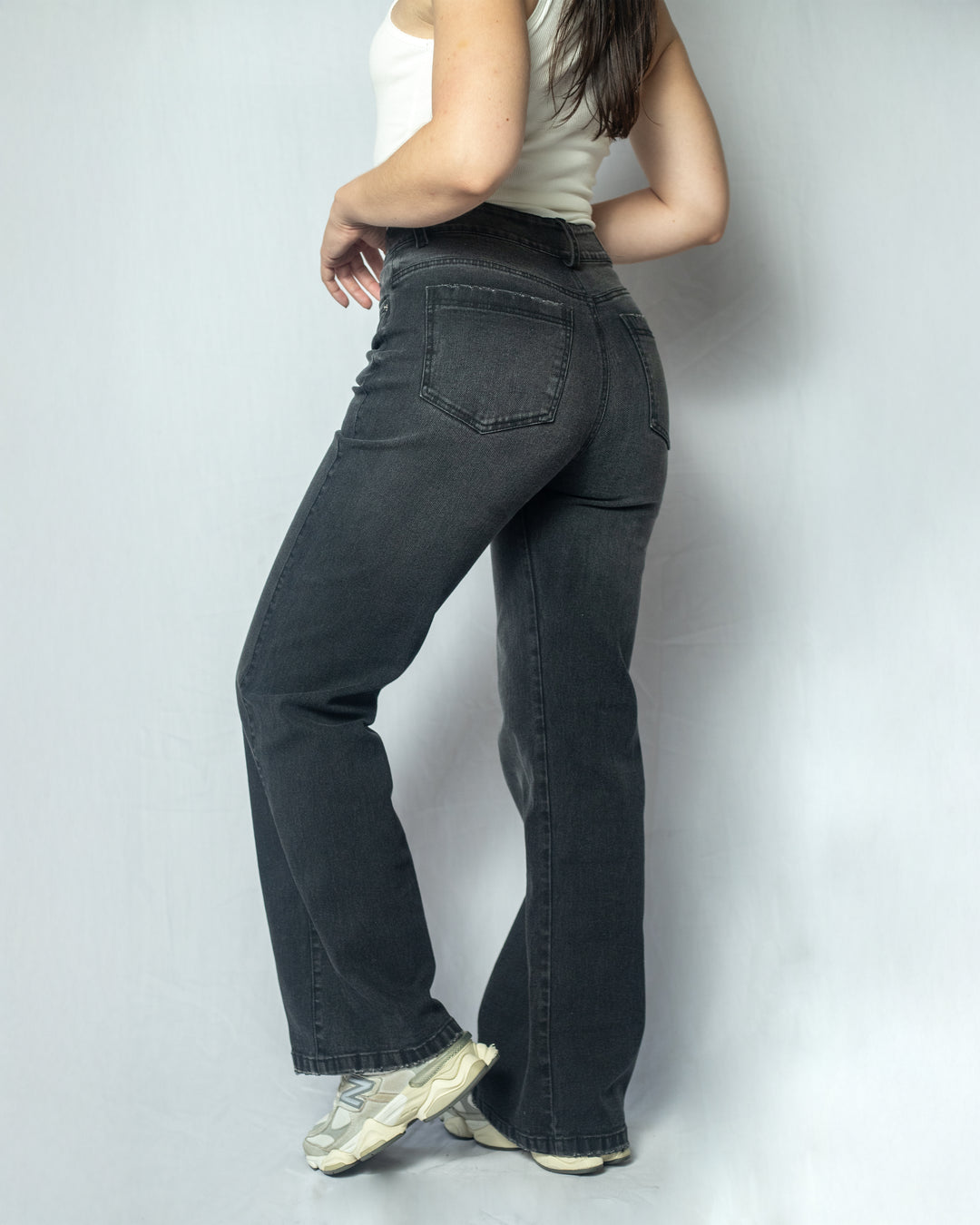 PANTALON DAMA BOTA RECTA TIRO ALTO REF. 18037