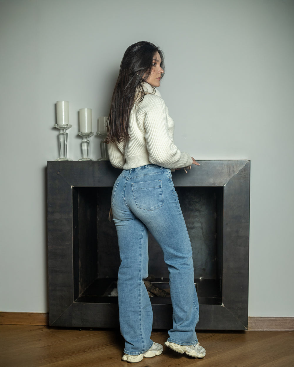 PANTALON DAMA BOTA RECTA TIRO ALTO REF. 18115