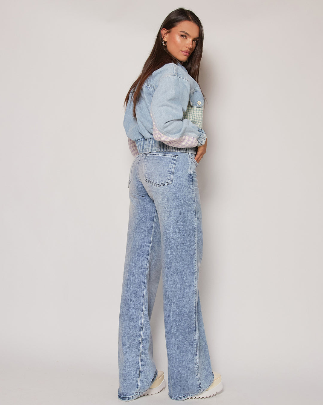 PANTALON DAMA BOTA RECTA TIRO ALTO REF. 18349
