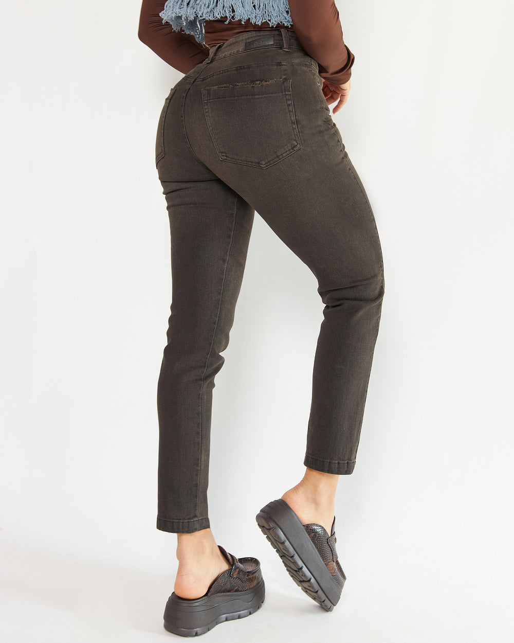 PANTALON DAMA MOMFIT TIRO ALTO REF. 18176