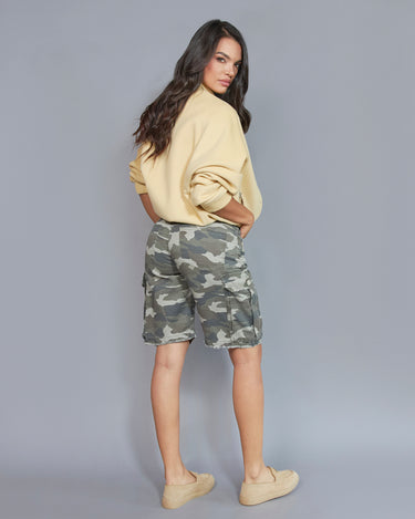 BERMUDA MUJER TIRO ALTO ESTAMPADO MILITAR COLOR VERDE (PREVENTA)
