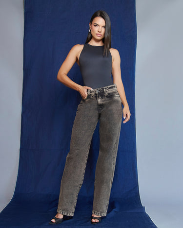 JEAN MUJER BAGGY TIRO ALTO COLOR NEGRO SILUETA SEMIAJUSTADA