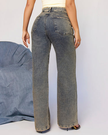 JEAN MUJER BOTA RECTA TIRO ALTO COLOR AZUL MEDIO SILUETA SEMIAJUSTADA