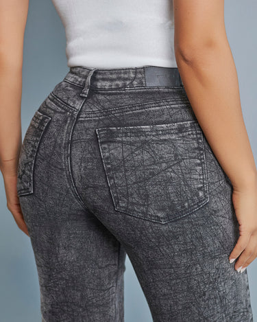 JEAN MUJER BOTA RECTA TIRO ALTO COLOR GRIS SILUETA SEMIAJUSTADA