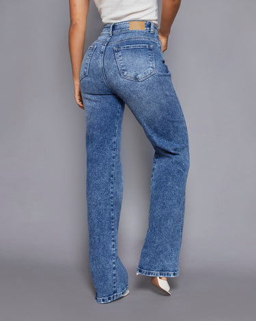 JEAN MUJER BOTA RECTA COLOR AZUL MEDIO SILUETA AMPLIA (PREVENTA)