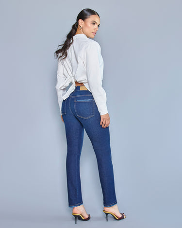 JEAN MUJER MOMFIT TIRO ALTO COLOR AZUL MEDIO SILUETA AJUSTADA (PREVENTA)