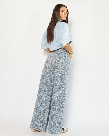 JEAN MUJER WIDE LEG TIRO ALTO COLOR AZUL CLARO SILUETA AMPLIA