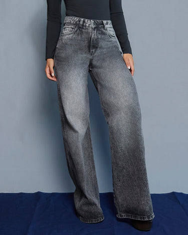 JEAN MUJER WIDE LEG TIRO ALTO COLOR GRIS SILUETA AMPLIA