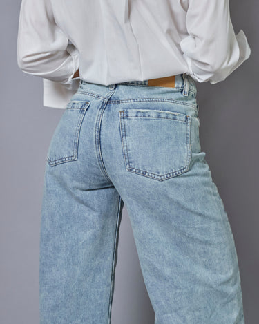 JEAN MUJER WIDE LEG TIRO ALTO COLOR AZUL CLARO