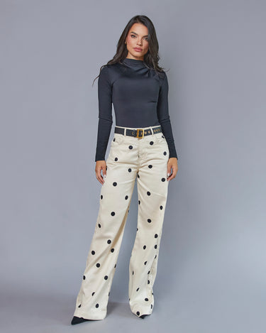 PANTALÓN MUJER WIDE LEG TIRO ALTO ESTAMPADO LUNARES COLOR IVORY SILUETA AMPLIA